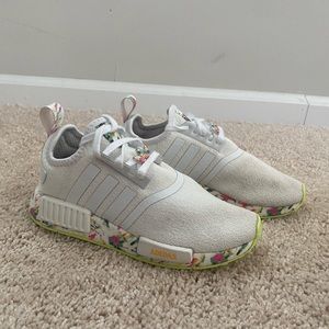 Girls Adidas Sneakers -